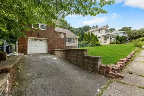 241 Parker Ave, Hackensack, NJ 07601 photo 5