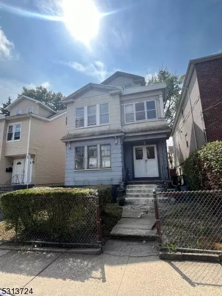 124 Mapes Ave, Newark, NJ 07112