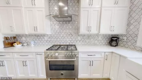 19 Clinton Ave, Springfield, NJ 07081 photo 13