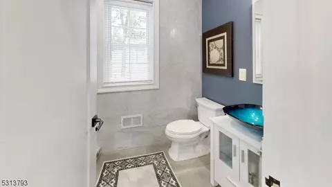 19 Clinton Ave, Springfield, NJ 07081 photo 16