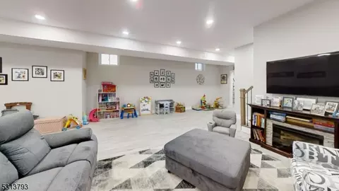 19 Clinton Ave, Springfield, NJ 07081 photo 43