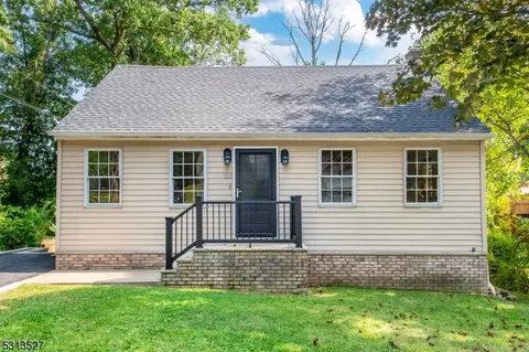 28 Florence St, Stanhope, NJ 07874