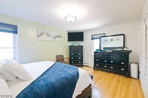 76 Pine St, Hackensack, NJ 07601 photo 15