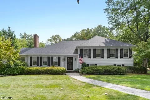 68 Tennyson Dr, Millburn Twp, NJ 07078