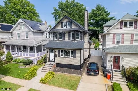 421 Park Pl, Roselle Park, NJ 07204