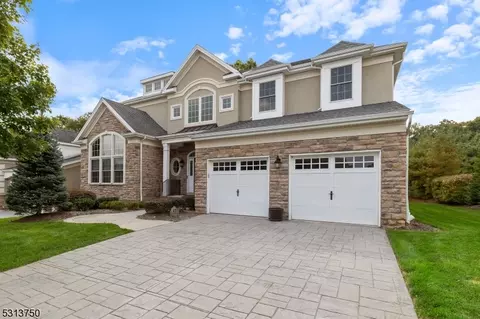 17 Avon Rd, Warren, NJ 07059