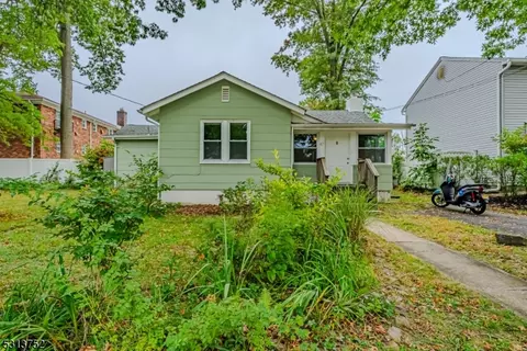 67 Iroquois Ave, Parsippany-troy Hills Twp, NJ 07034