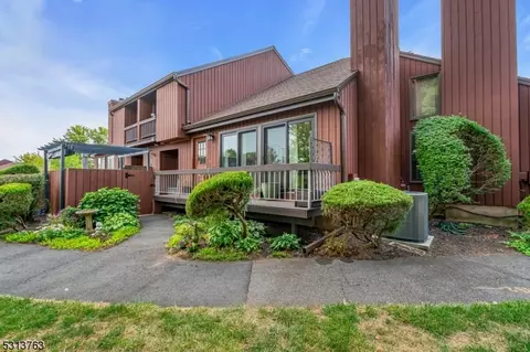 24 Bloomingdale Dr #1C, Hillsborough, NJ 08844