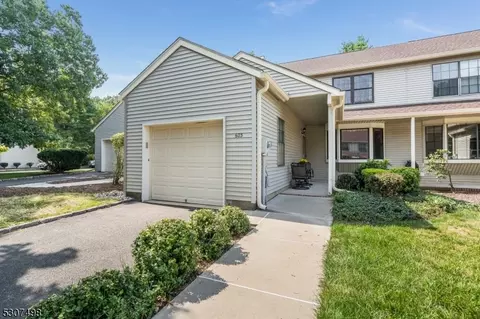 603 Revere Ct, Flemington, NJ 08822
