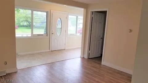 1007 Ringwood Ave, Wanaque Boro, NJ 07420 photo 4