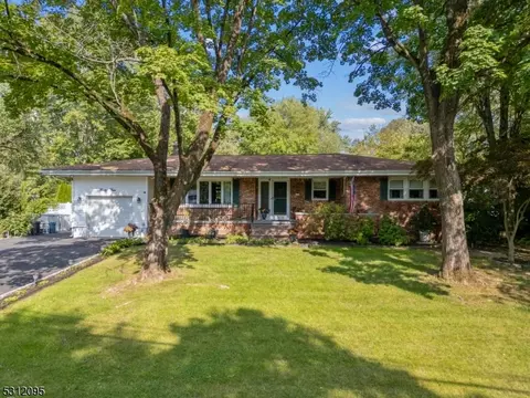 44 Crescent Rd, Montville Twp, NJ 07058