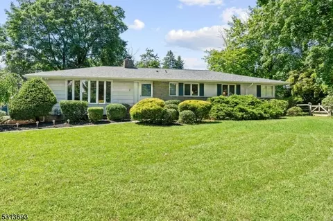 2 West Ave, Peapack And Gladstone, NJ 07934