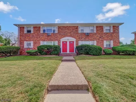 33 Atherton Ct #B, Wayne, NJ 07470