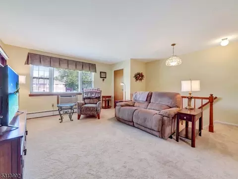 33 Atherton Ct #B, Wayne, NJ 07470 photo 5