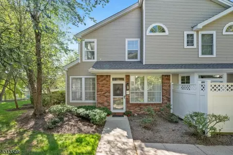 17 High Pond Ln, Bedminster, NJ 07921