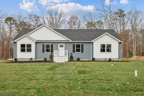 72 W Rising Sun Dr, Dennis, NJ 08230