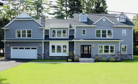 6 Lakeview Ter, Woodcliff Lake, NJ 07677