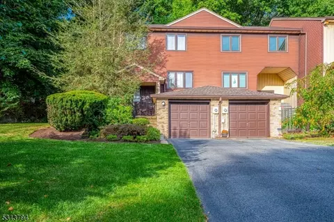 69 Continental Rd, Morris Plains, NJ 07950