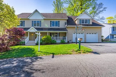 15 Vista Way, Denville, NJ 07834