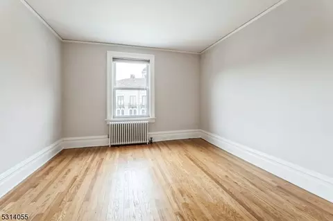 16 Trinity Pl, Montclair, NJ 07042 photo 17