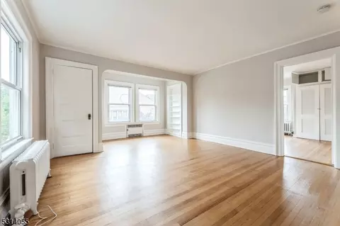 16 Trinity Pl, Montclair, NJ 07042 photo 19