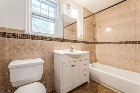 16 Trinity Pl, Montclair, NJ 07042 photo 10