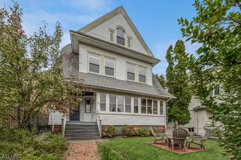 16 Trinity Pl, Montclair, NJ 07042