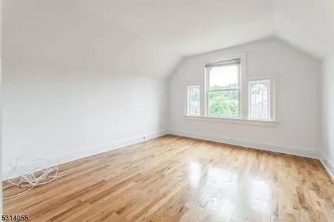 16 Trinity Pl, Montclair, NJ 07042 photo 27