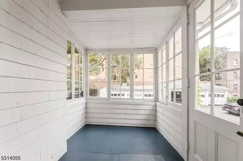 16 Trinity Pl, Montclair, NJ 07042 photo 8
