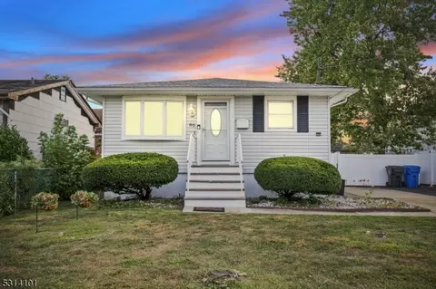 85 S Grove Ave, Perth Amboy, NJ 08861
