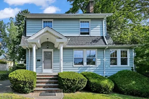 31 Ridgeview Ave, West Orange, NJ 07052