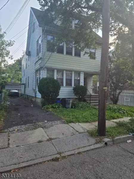 21 Bamford Pl, Irvington, NJ 07111