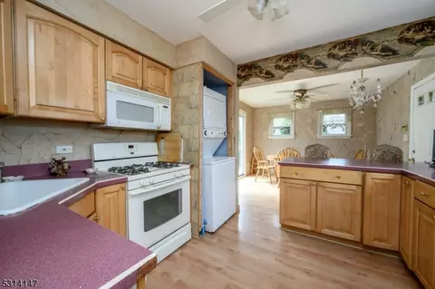 53 Farrell Ave, Ewing Twp, NJ 08618 photo 10