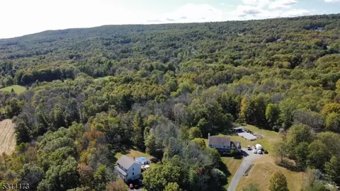 14 Dales Xing, Wantage Twp, NJ 07461