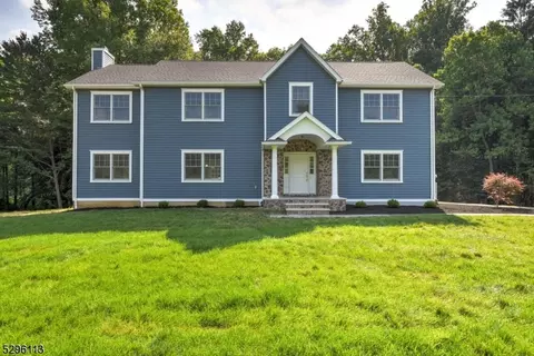 923 Iron Bridge Rd, Bethlehem Twp, NJ 08802
