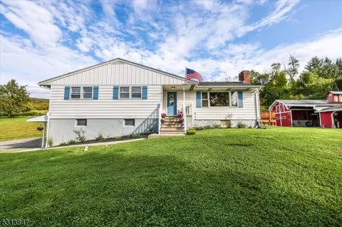 316 Lake Wallkill Rd, Sussex, NJ 07461