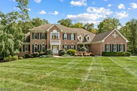 56 Flagstone Hill Rd, Sussex, NJ 07461