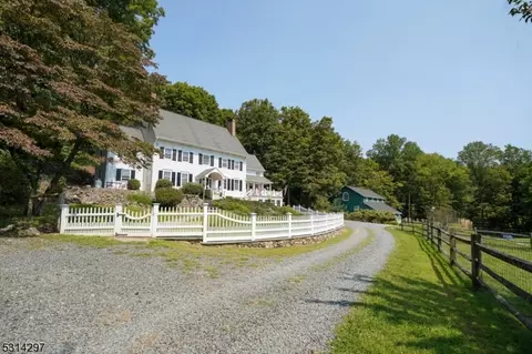 69 Philhower Rd, Lebanon, NJ 08833