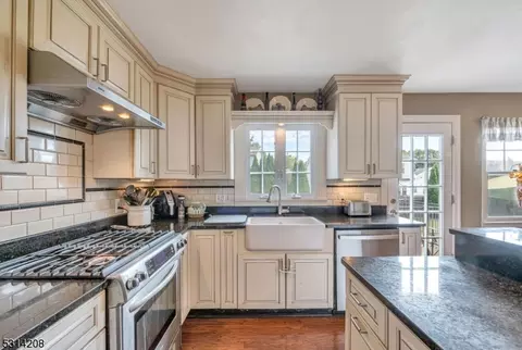 11 Amherst Ct, Wayne, NJ 07470 photo 11