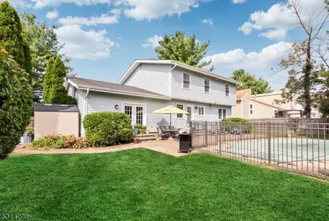 11 Amherst Ct, Wayne, NJ 07470 photo 29