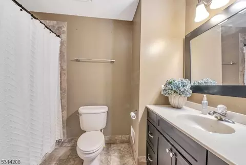 11 Amherst Ct, Wayne, NJ 07470 photo 25