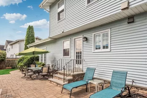 11 Amherst Ct, Wayne, NJ 07470 photo 28