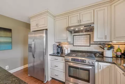 11 Amherst Ct, Wayne, NJ 07470 photo 12