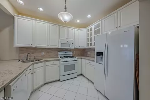 2313 Johnson Dr, Rockaway, NJ 07866 photo 5