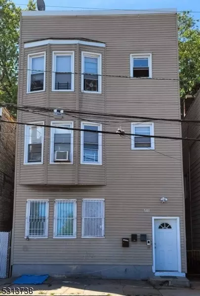 501 S 10th St, Newark, NJ 07103