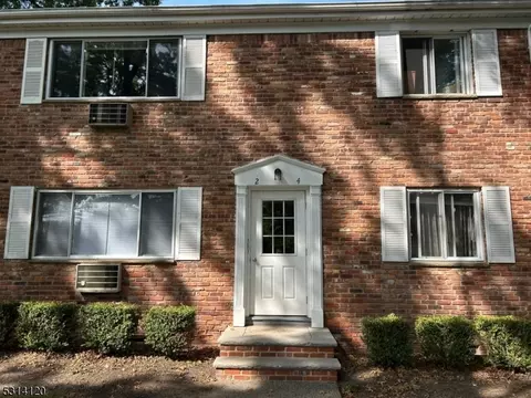180 Littleton Rd #4, Parsippany-troy Hills Twp, NJ 07054