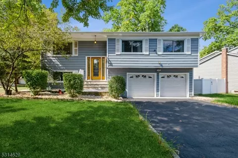 23 Windy Hill Rd, Metuchen, NJ 08840