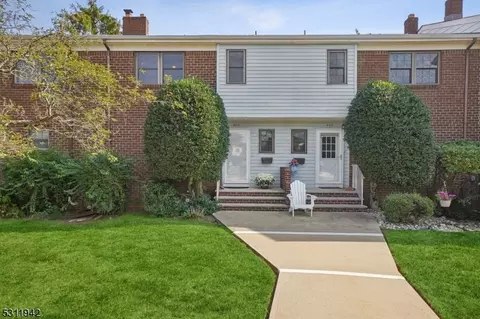405 Windsor Ct, Hillsborough, NJ 08844