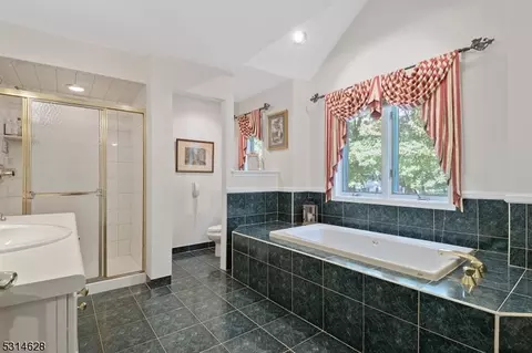 33 E Logan Rd, Randolph, NJ 07869 photo 23