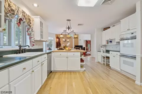 33 E Logan Rd, Randolph, NJ 07869 photo 14